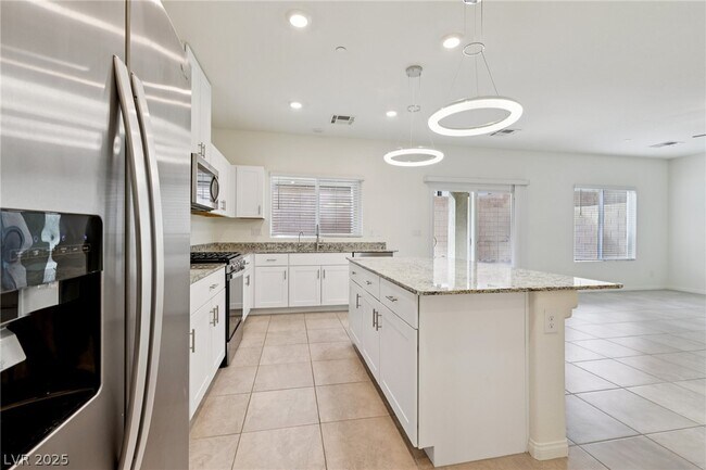 Building Photo - 10971 Meridian Flds Ave