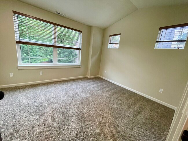 Building Photo - 17831 NE 95th Ct