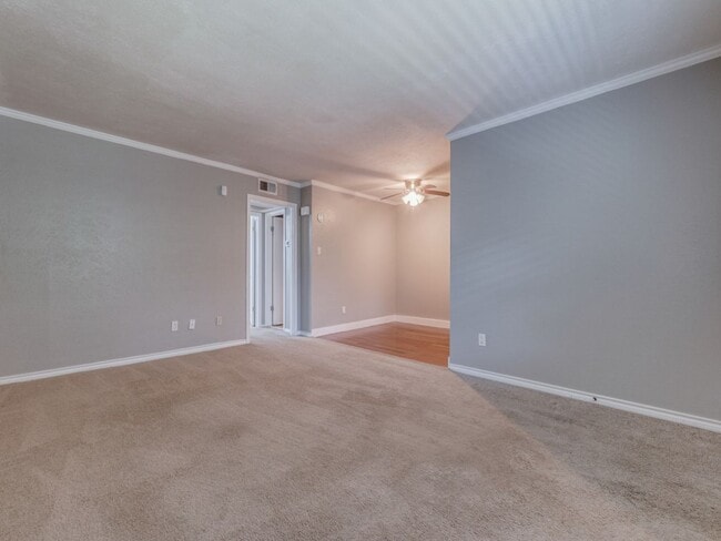 Building Photo - Modern 1-Bed Apartment in Inwood & Lemmon ...
