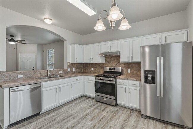 Building Photo - 10608 Plains Trail