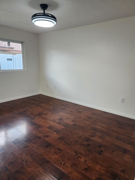 Master Bedroom - 431 S Simpson Ave