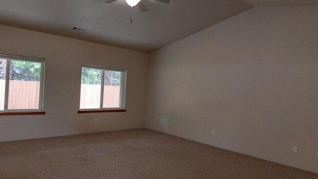 Building Photo - 1034 SW Princeton Pl