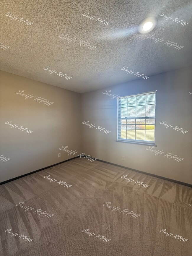 Building Photo - 6704 W 150th St