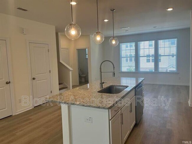 Building Photo - 7011 Gentle Pine Pl
