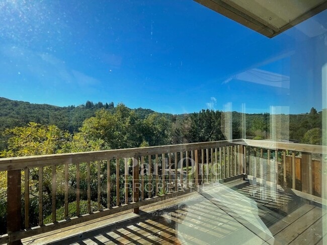 Building Photo - Spacious Home In Lafayette Hills