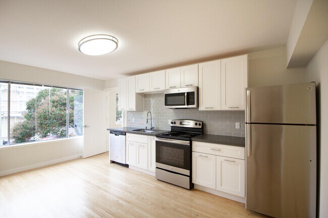 Building Photo - 1085 South Van Ness