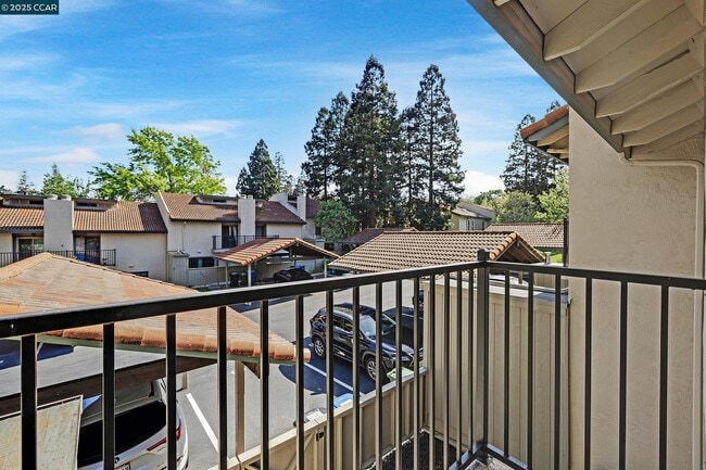 Building Photo - 1668 Parkside Dr