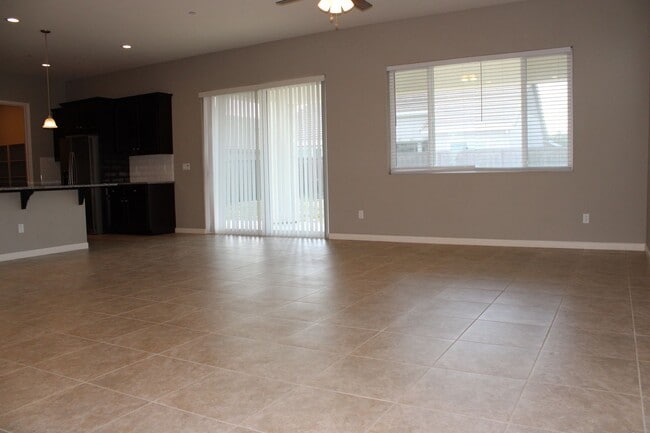 Building Photo - 170 Dnieper River Way