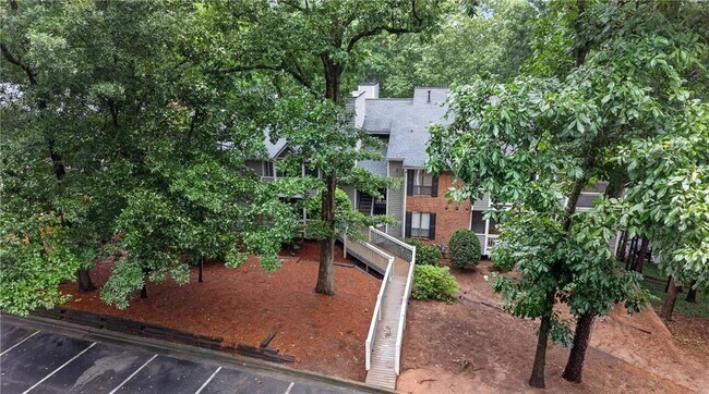 Building Photo - 123 Warm Springs Cir