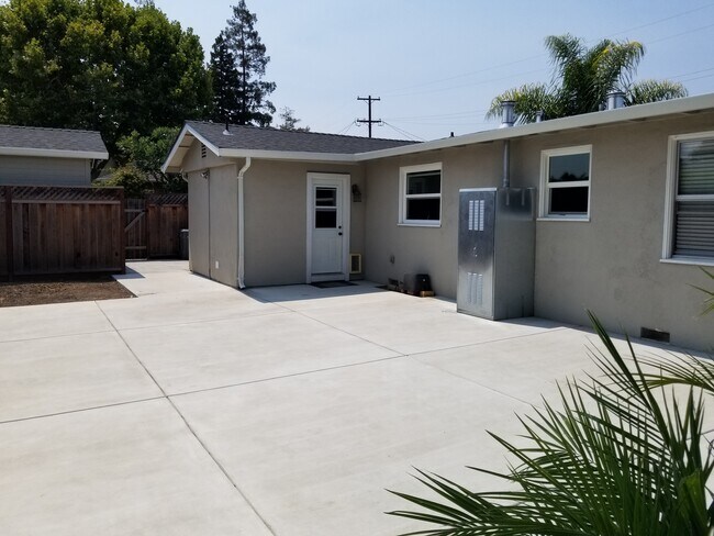 Building Photo - 14874 Acton Dr