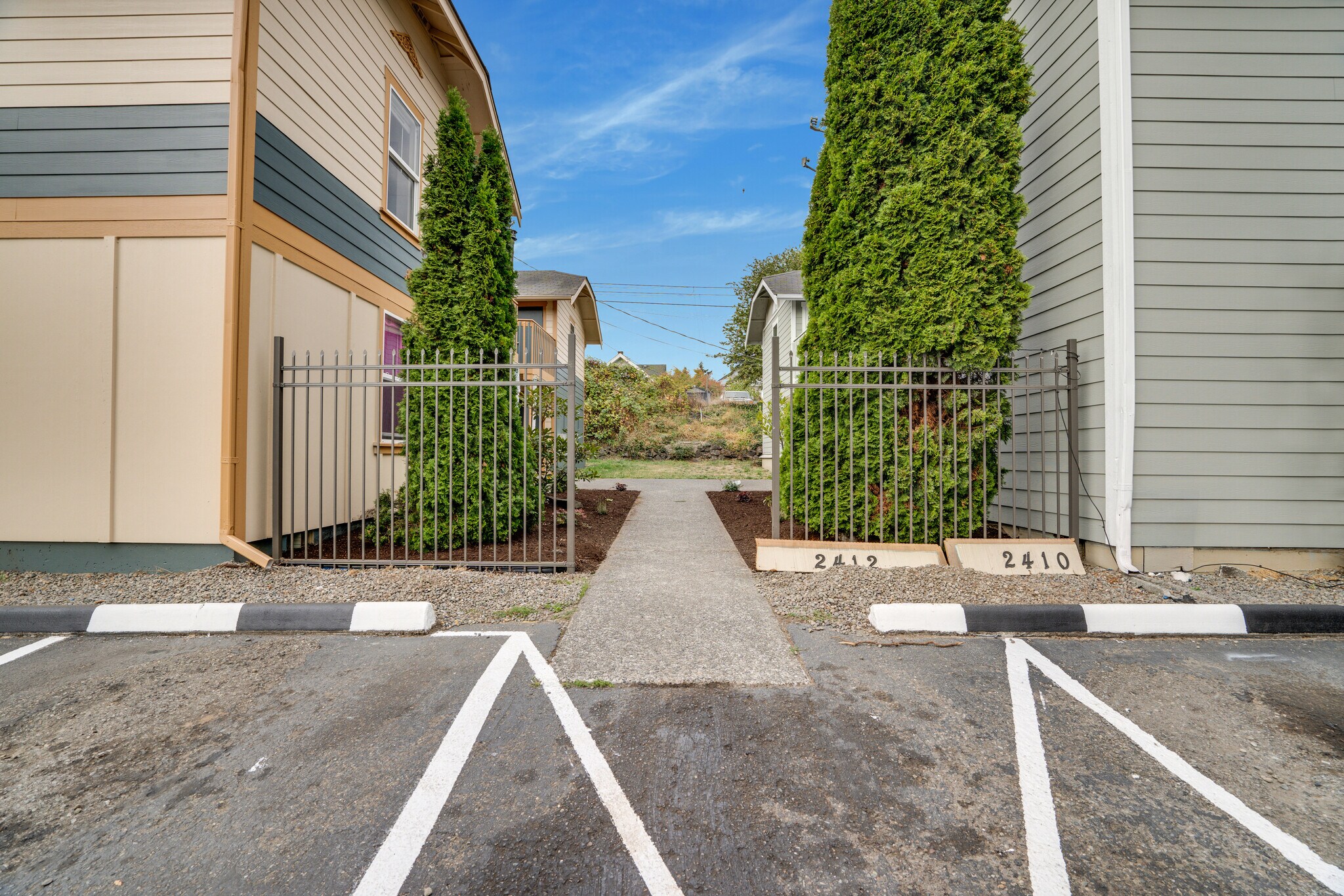 Entrance - 2410 S I St