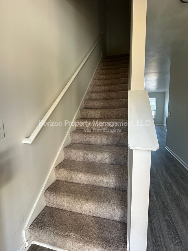 Building Photo - 6461 Topside Ave