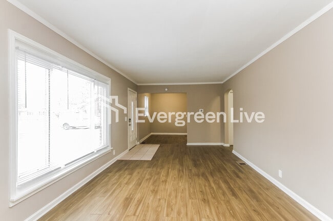 Building Photo - 225 Burke Ave