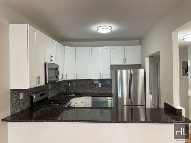 Building Photo - 31-26 12 STREET