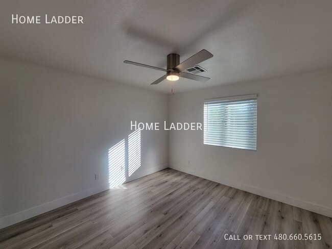 Building Photo - 2301 N 27th St