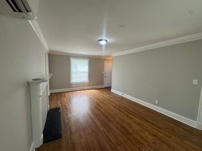 Building Photo - 3731 Narrow Lane Rd