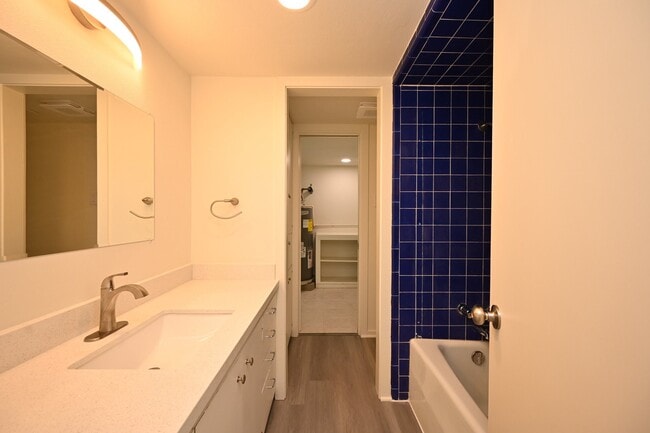 Building Photo - 14420 Westway Ln