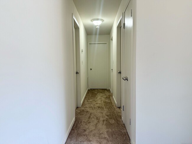 Building Photo - 105 Montoya Dr