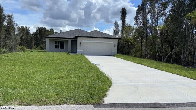 Building Photo - 505 Greenbriar Blvd