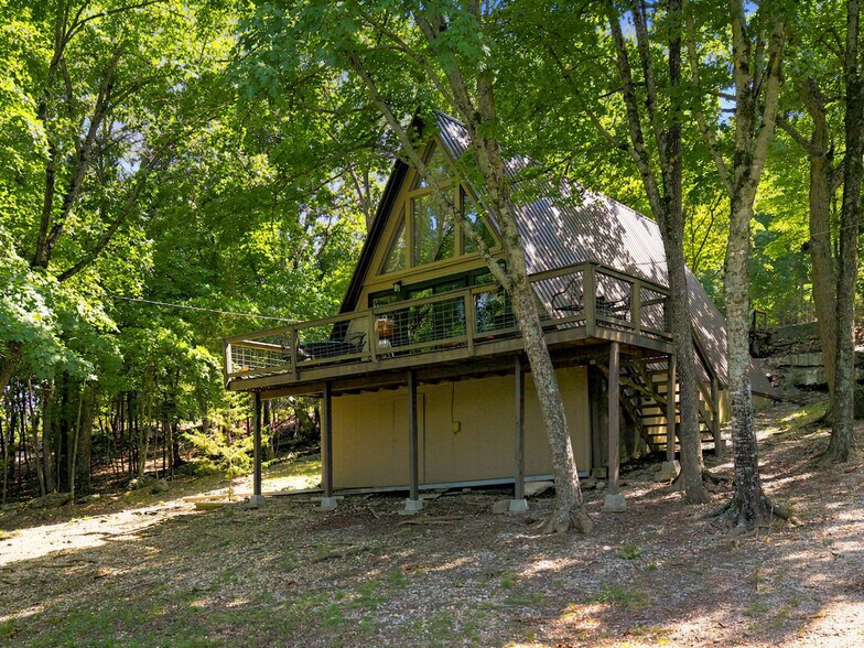 Building Photo - 11677 Dogwood Dr