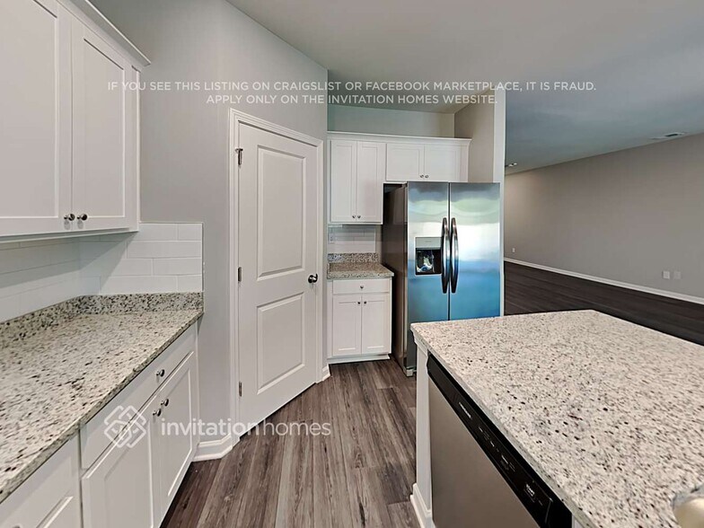 Building Photo - 117 Webster Cir