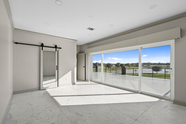 Building Photo - 703 Leaning Oak Trail