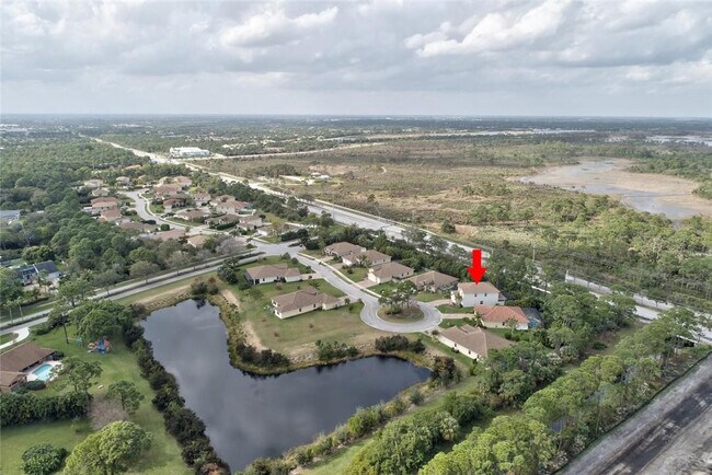 Building Photo - 495 NE Abaca Way