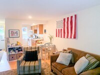 Building Photo - 2 Bedroom Condo in Amherst