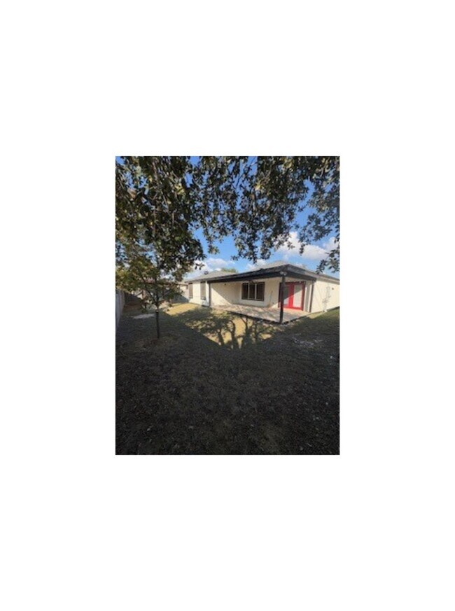 Building Photo - 2024 Lima Loop