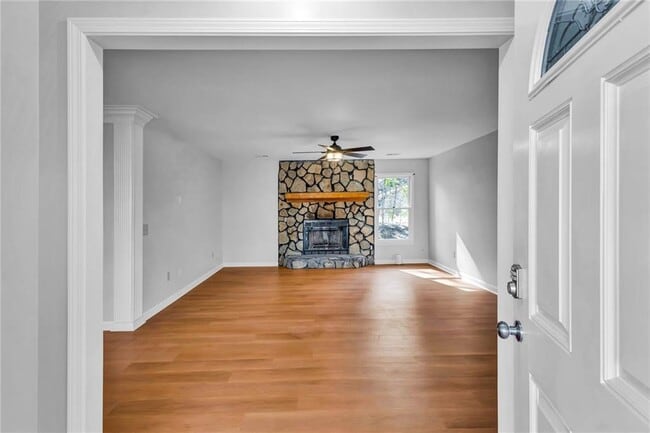 Building Photo - 7515 Asbury Dr