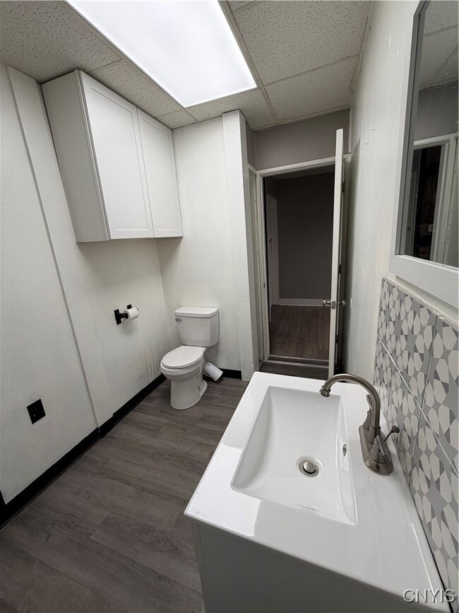 Building Photo - 432 W Mullin St