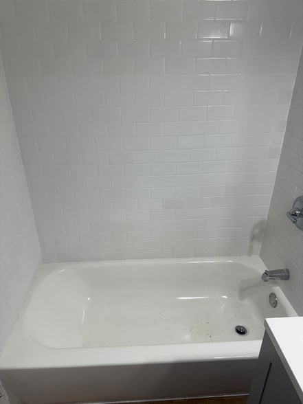 Building Photo - 2555 E Ballard Rd