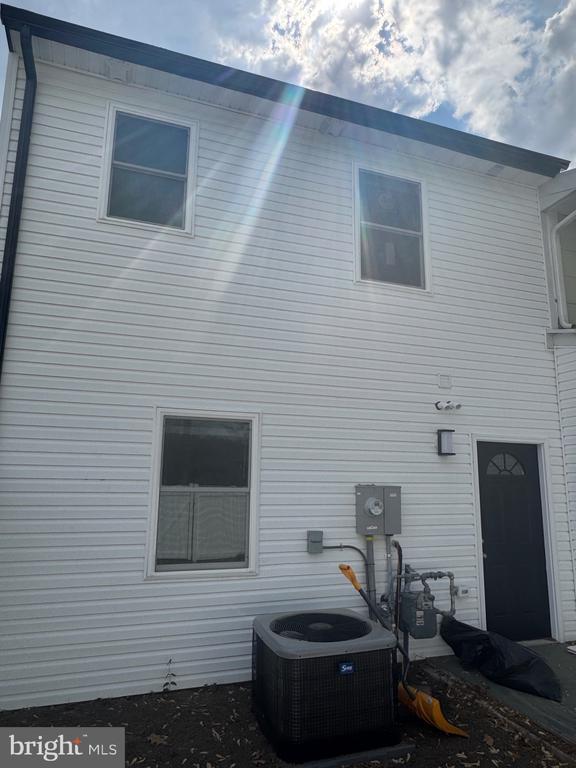Building Photo - 28 Milstone Ct