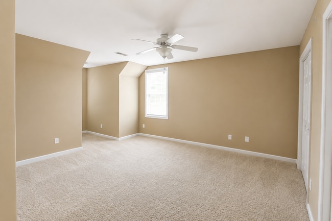 Building Photo - 899 Magnolia Ct