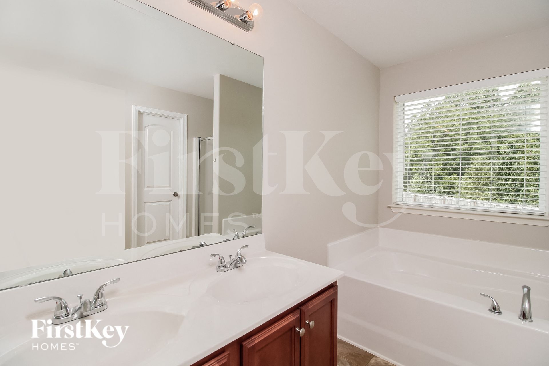 Building Photo - 1104 Waterlyn Dr