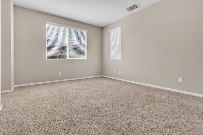Building Photo - 4822 Brookside Ave