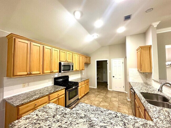 Building Photo - 15308 Morgan Creek Ct
