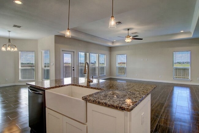 Building Photo - 6701 Stuyvesant Ct