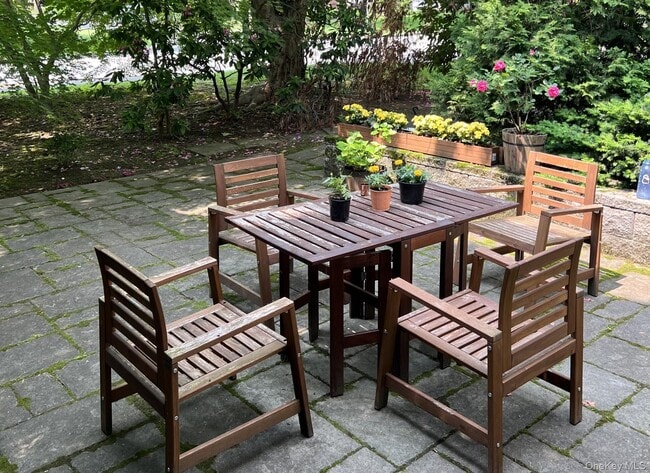 Building Photo - 184 Johnson Rd