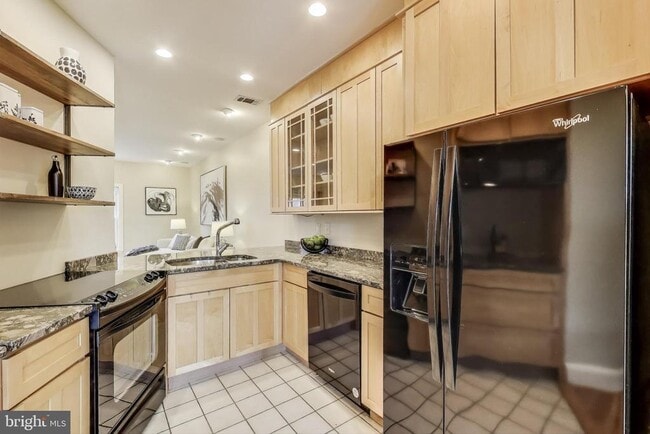 Building Photo - 1324 10th St NW
