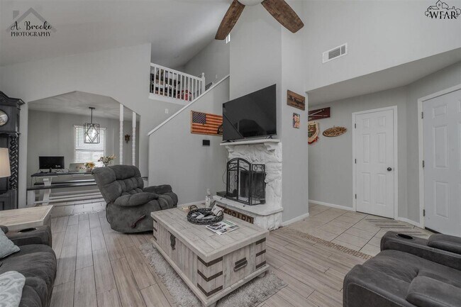 Building Photo - 4301 Edgehill