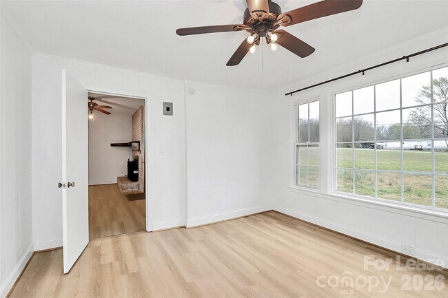 Building Photo - 170 Shuping Mill Rd