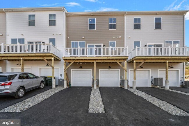 Building Photo - 4716 Franklin Cir