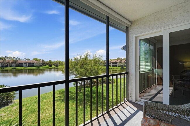 Building Photo - 240 Cypress Ln