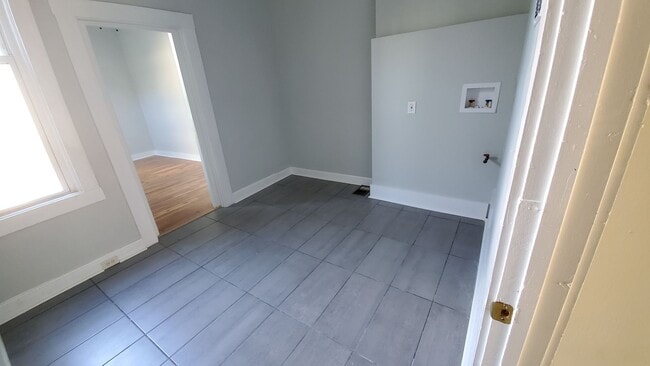 Building Photo - Totally renovated! Close to the F.C. Stadium! Over the Rhine!