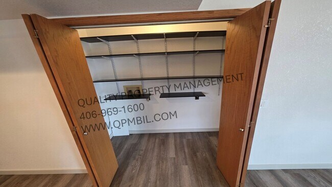 Building Photo - Spacious 4-bedroom, 3-bath home on West end Billings