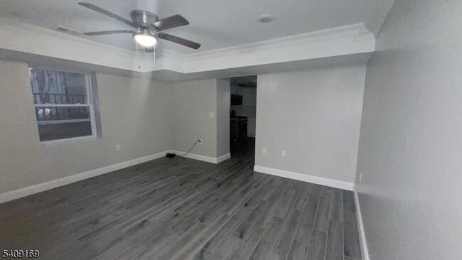 Building Photo - 549 Palisade Ave