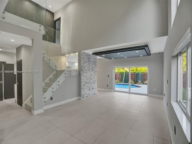 Building Photo - 14301 SW 130th Ave