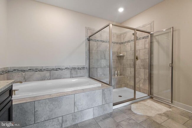 Building Photo - 7960 -B Potter Pl