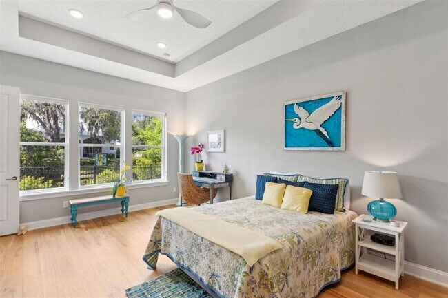 Building Photo - Luxury Living in exclusive and gated Oyste...